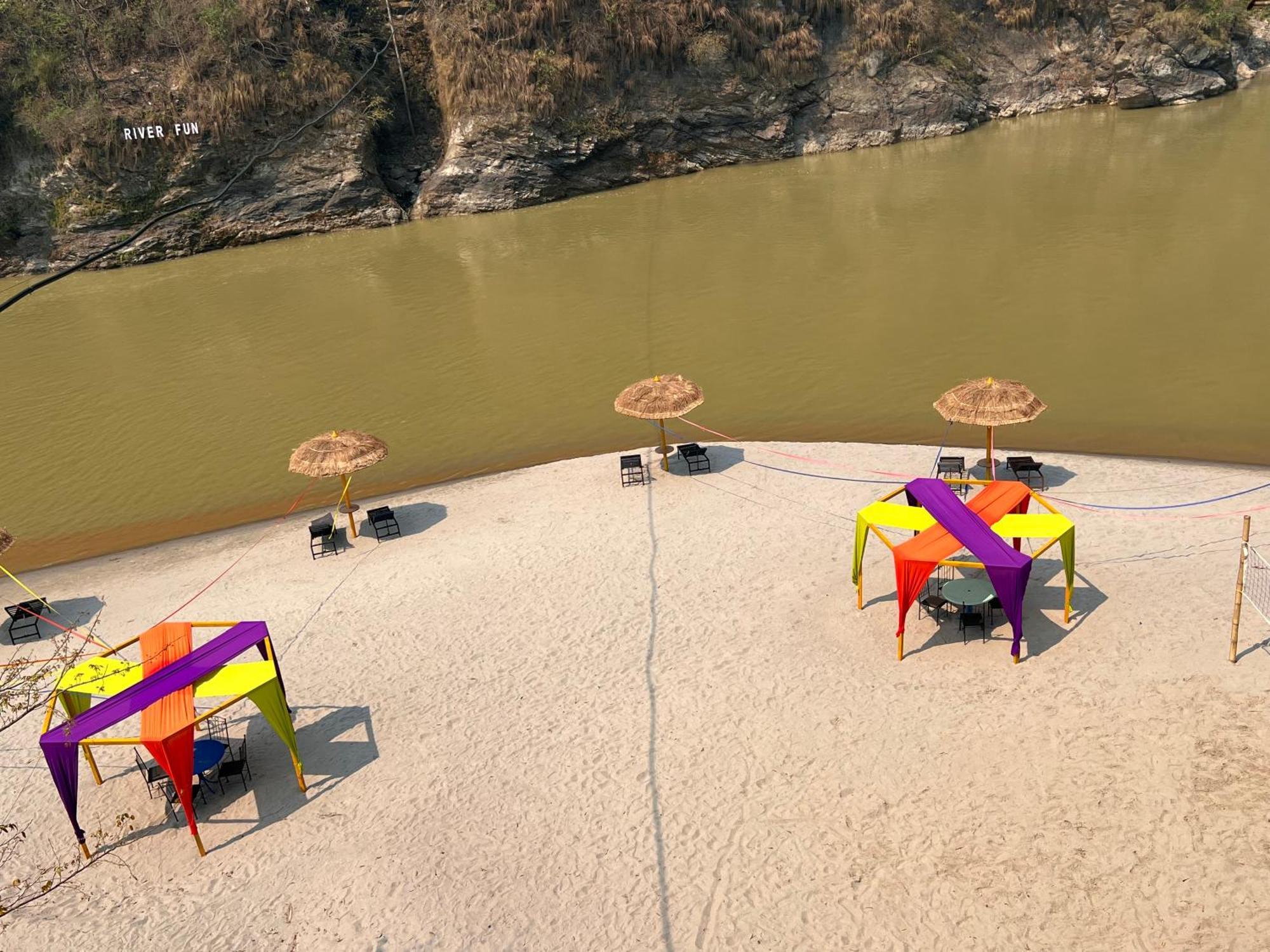 River Fun Beach Resort Gorkha Luaran gambar